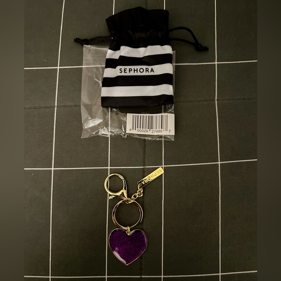 Sephora Gold and Purple Heart Key Holder - Picture 2 of 4
